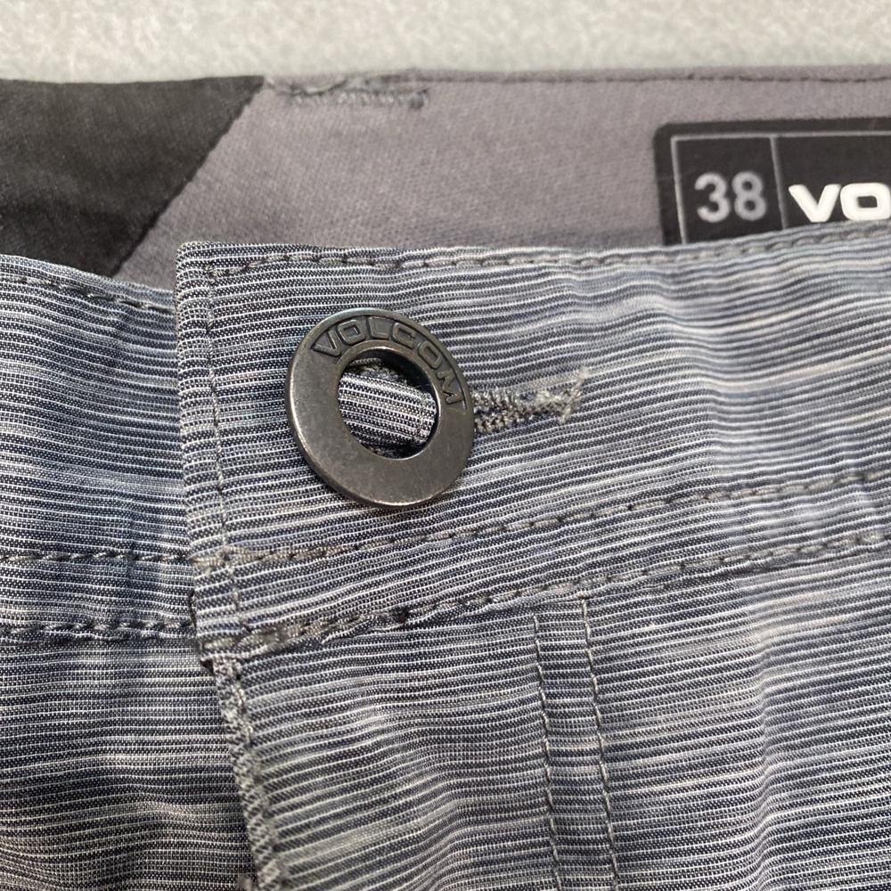 Volcom Mens Surf Turf 4 Way Stretch Gray Shorts Surfing Outdoor Beach 38 NWT - Picture 5 of 11